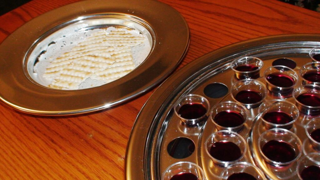 Bread Multiple Cups north m street church of christ tulare communion multiple cups